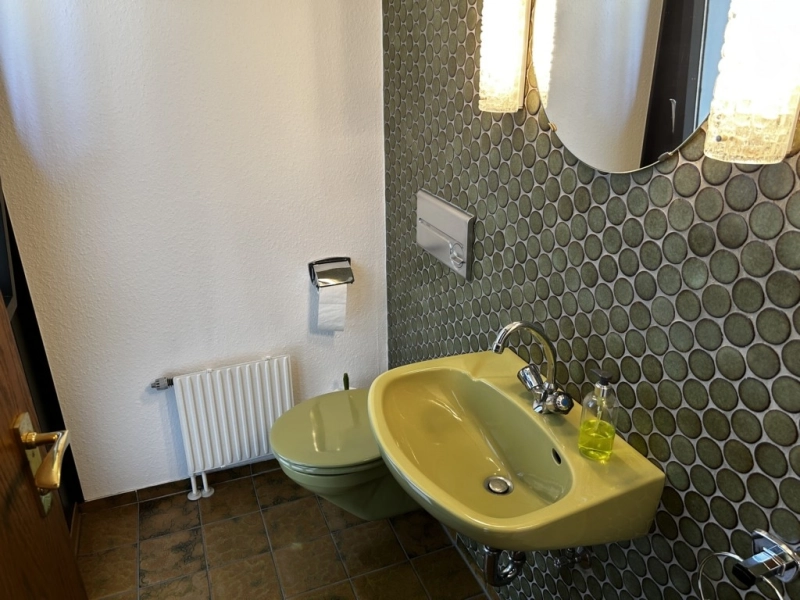 separates Gäste-WC