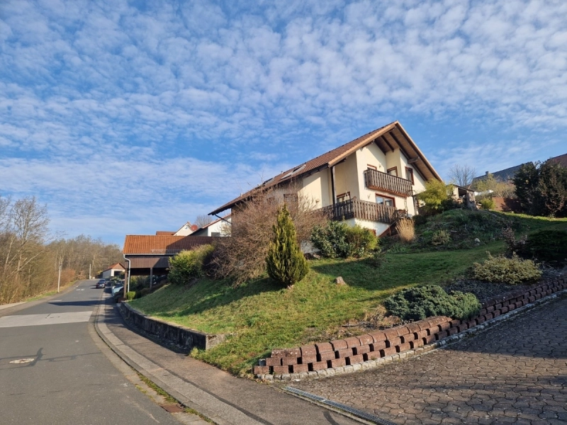 Straßenansicht