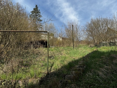 Grundstück hinter dem Haus
