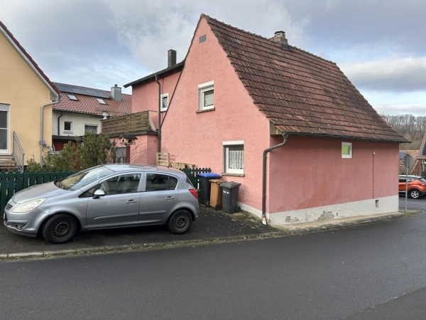 Straßenansicht