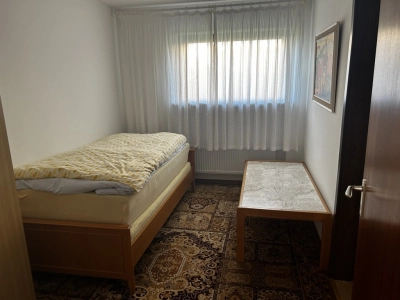 Zimmer im Untergeschoss
